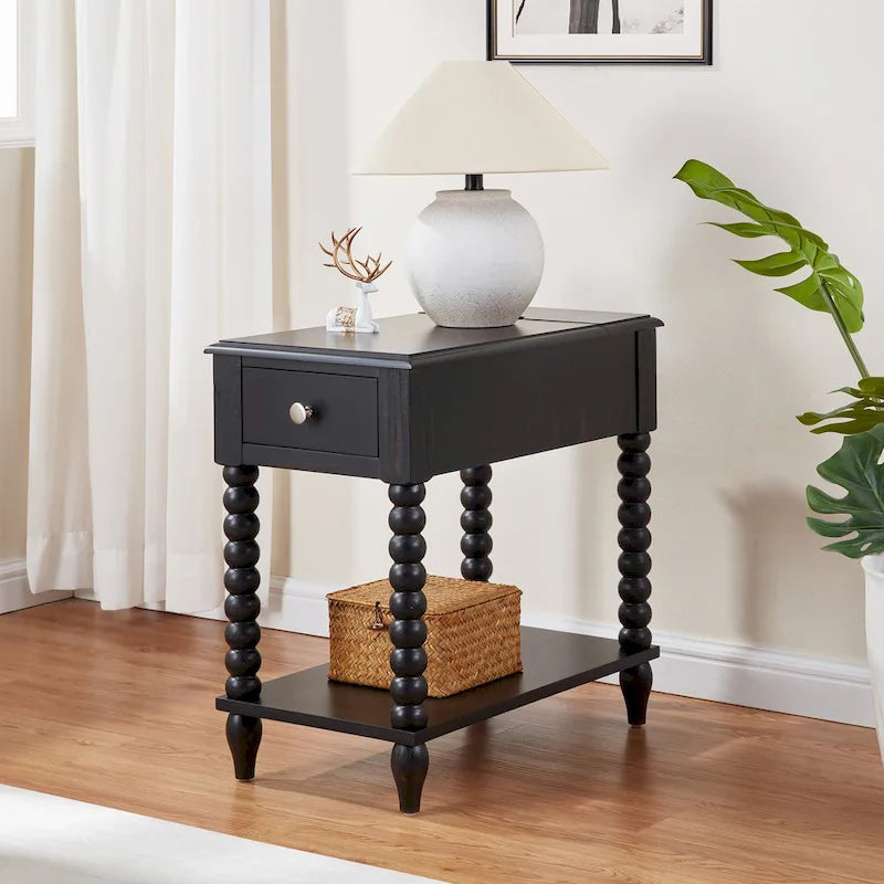 Table d'appoint traditionnelle en bois de 23,6 po avec pieds fuseau et port USB