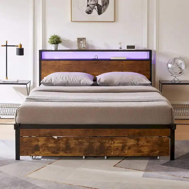 Lit plate-forme King Size en métal avec lumières LED, tête de lit en bois et deux tiroirs pour chambre à coucher