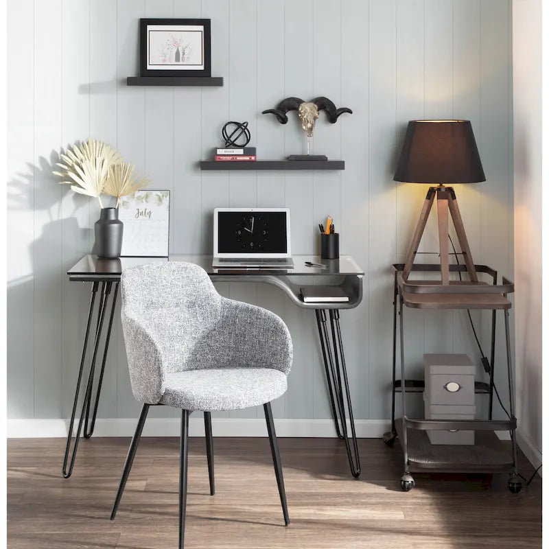 Bureau moderne de style médiéval